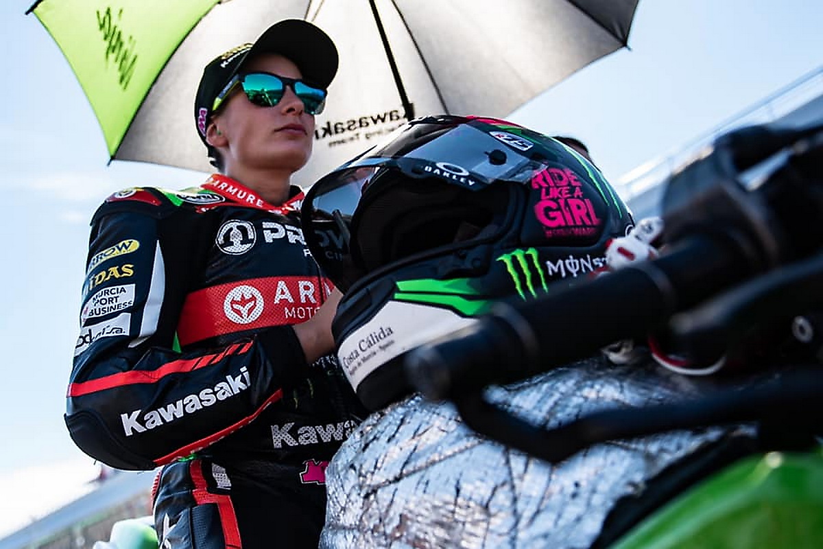 Аня Карраско стала чемпионкой мира по кольцевым мотогонкам в зачете WorldSSP300 в 2018 году Аня Карраско стала чемпионкой мира по кольцевым мотогонкам в зачете WorldSSP300 в 2018 году
