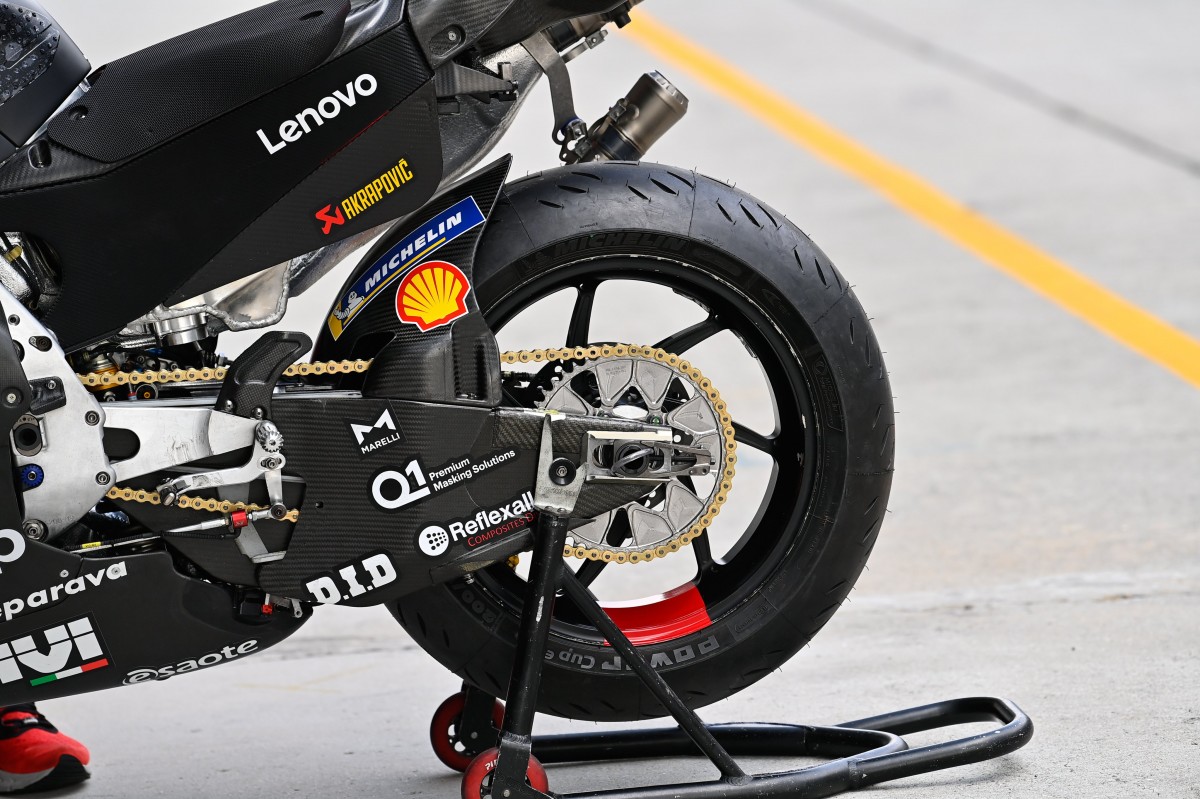Тестовый прототип Ducati Desmosedici GP22 в деталях Тестовый прототип Ducati Desmosedici GP22 в деталях