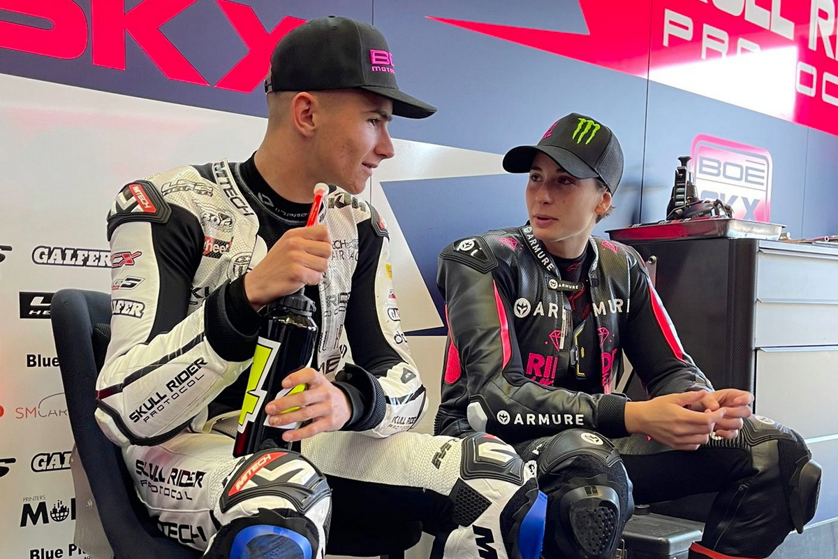 Аня Карраско и Давид Муньос вступают в Moto3 Аня Карраско и Давид Муньос вступают в Moto3