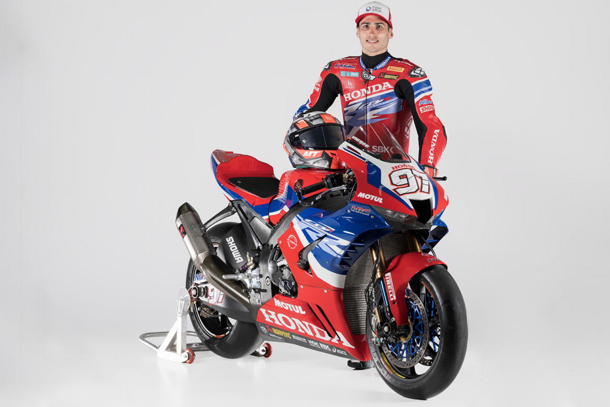Чави Виеха, Team HRC WorldSBK на борту Honda CBR1000RR-R Fireblade SP 2022 Чави Виеха, Team HRC WorldSBK на борту Honda CBR1000RR-R Fireblade SP 2022