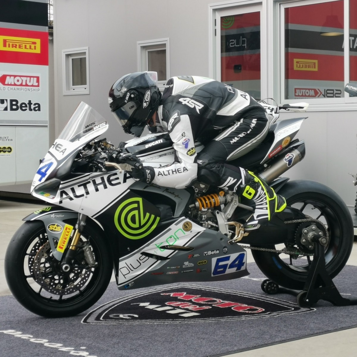 Федерико Карикасуло в седле Ducati Panigale V2 Althea Racing Федерико Карикасуло в седле Ducati Panigale V2 Althea Racing