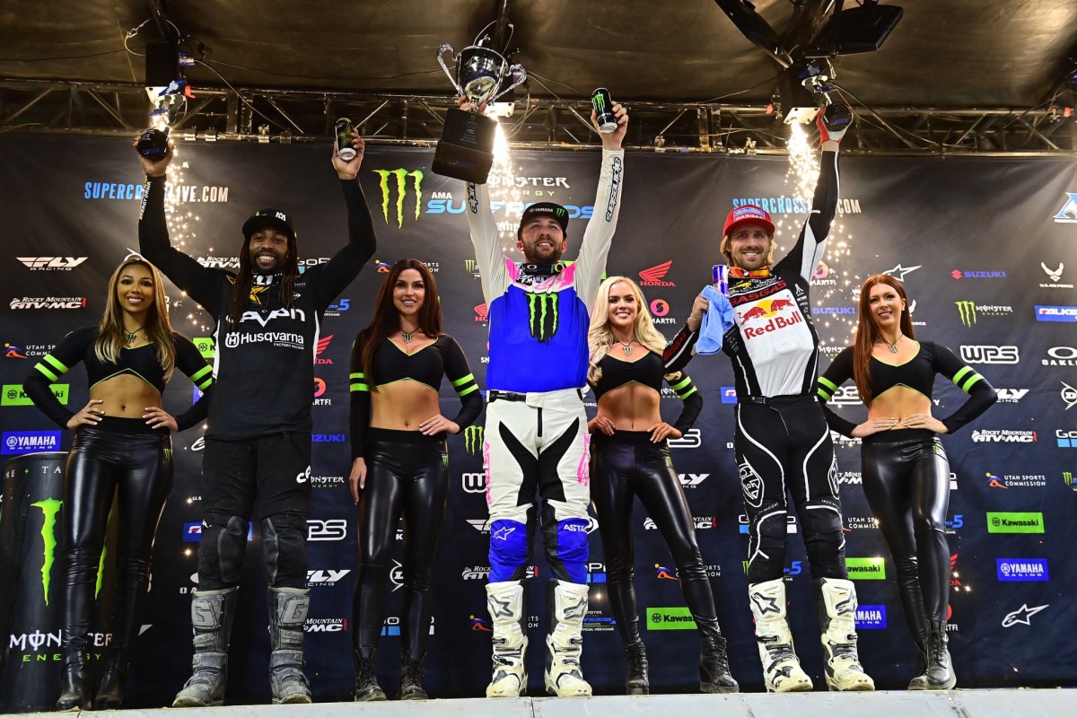 Подиум 10-го этапа AMA Supercross 450SX Подиум 10-го этапа AMA Supercross 450SX