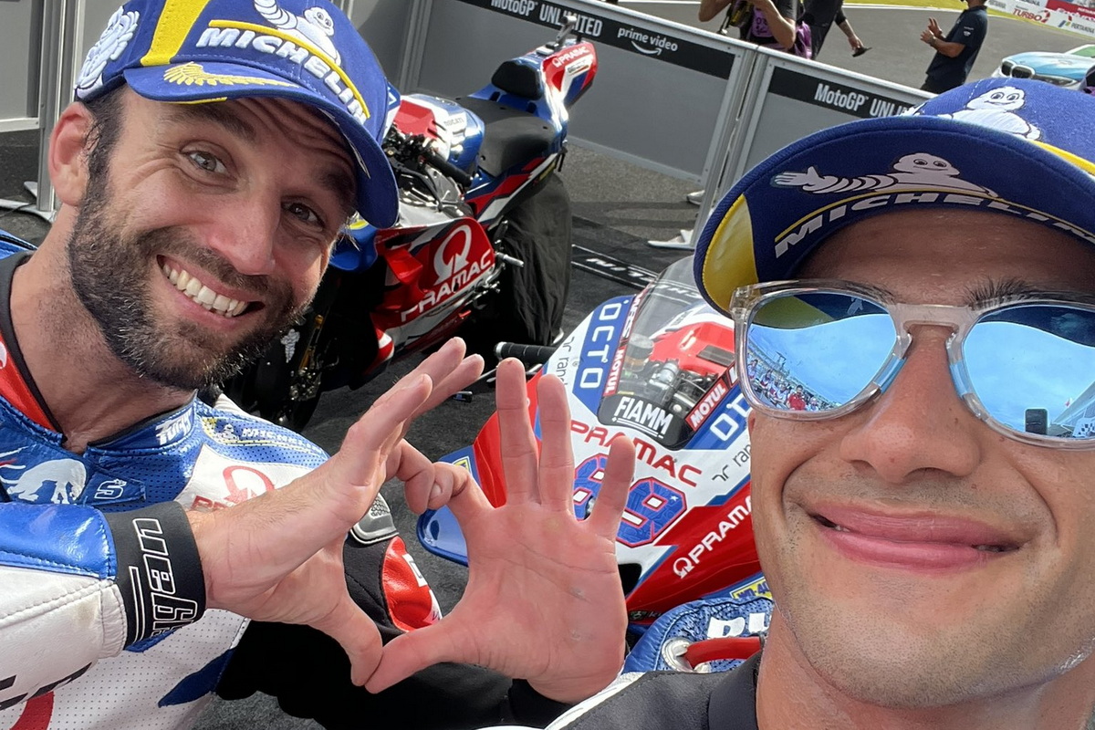 Напарники Pramac Racing стартуют с 1-й линии решетки в Гран-При Индонезии Напарники Pramac Racing стартуют с 1-й линии решетки в Гран-При Индонезии