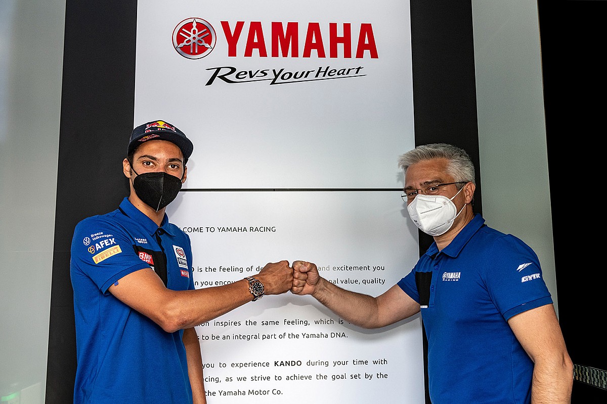 У Топрака Разгатлиоглу есть действующий контракт с Yamaha Racing до конца 2023 года, но в WorldSBK У Топрака Разгатлиоглу есть действующий контракт с Yamaha Racing до конца 2023 года, но в WorldSBK