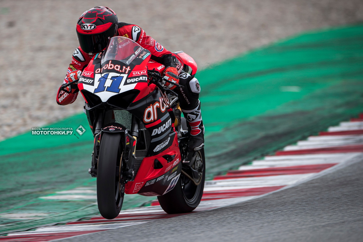 Николо Булега на тестах с Ducati V2 в Барселоне Николо Булега на тестах с Ducati V2 в Барселоне