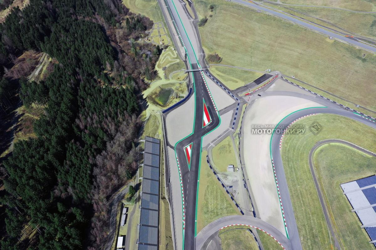 Новый дизайн Red Bull Ring: вид сверху на шикану во 2-м повороте Новый дизайн Red Bull Ring: вид сверху на шикану во 2-м повороте