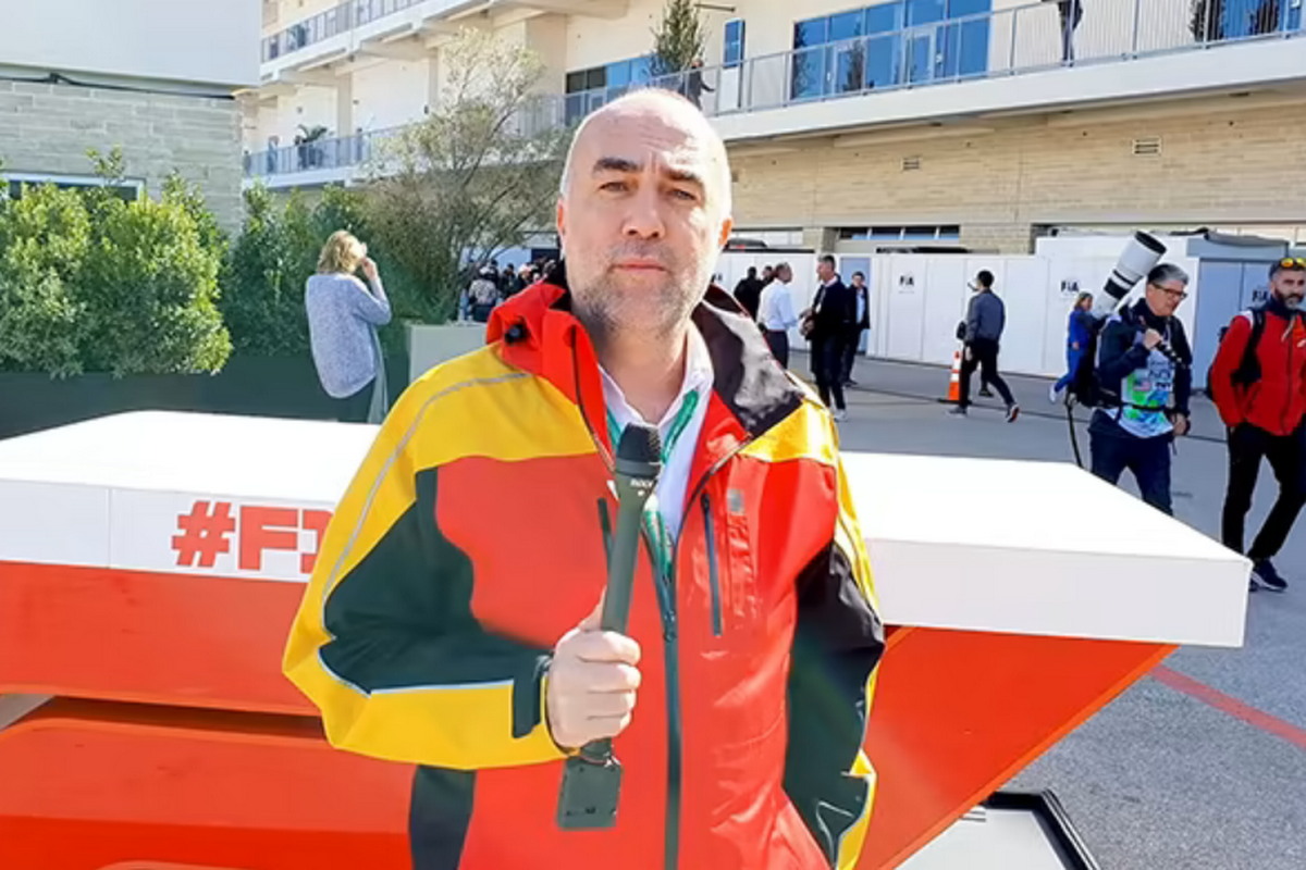 Вице-президент по моторному спорту DHL Пол Фоулер Вице-президент по моторному спорту DHL Пол Фоулер