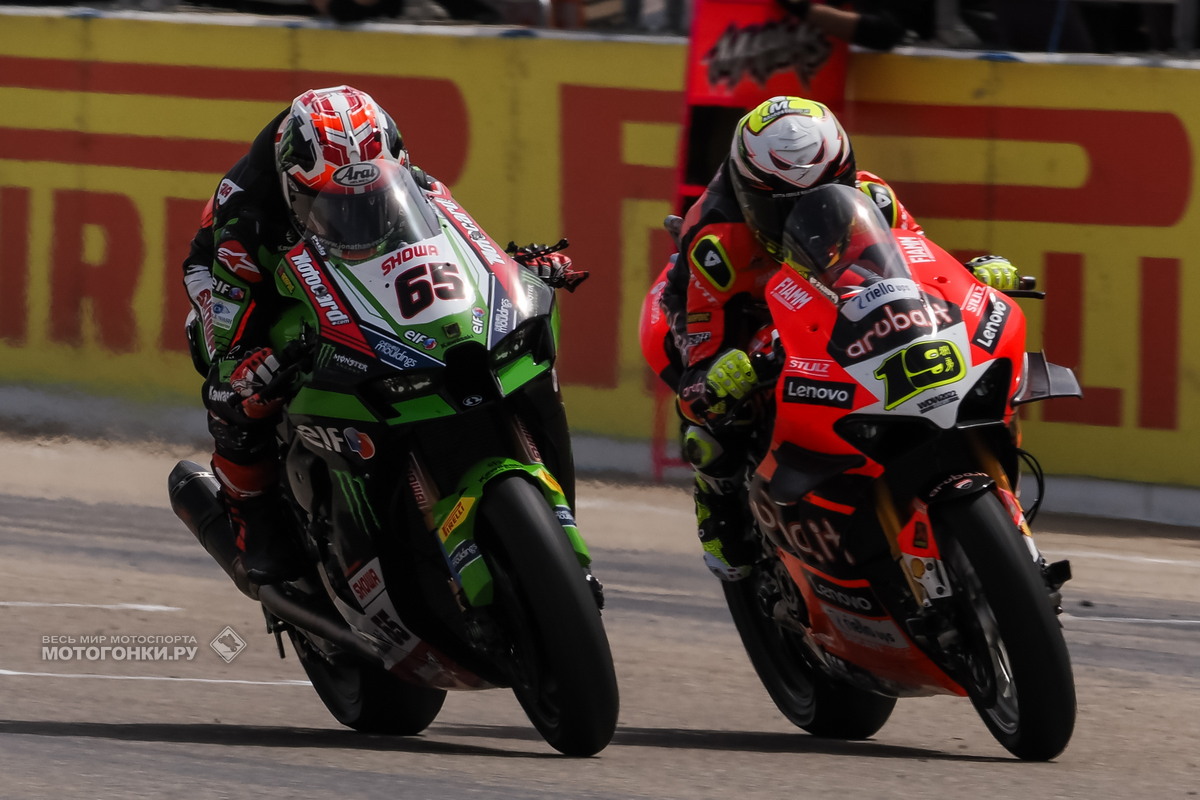Дуэль Рэя и Баутисты за первую победу сезона WSBK 2022 года Дуэль Рэя и Баутисты за первую победу сезона WSBK 2022 года