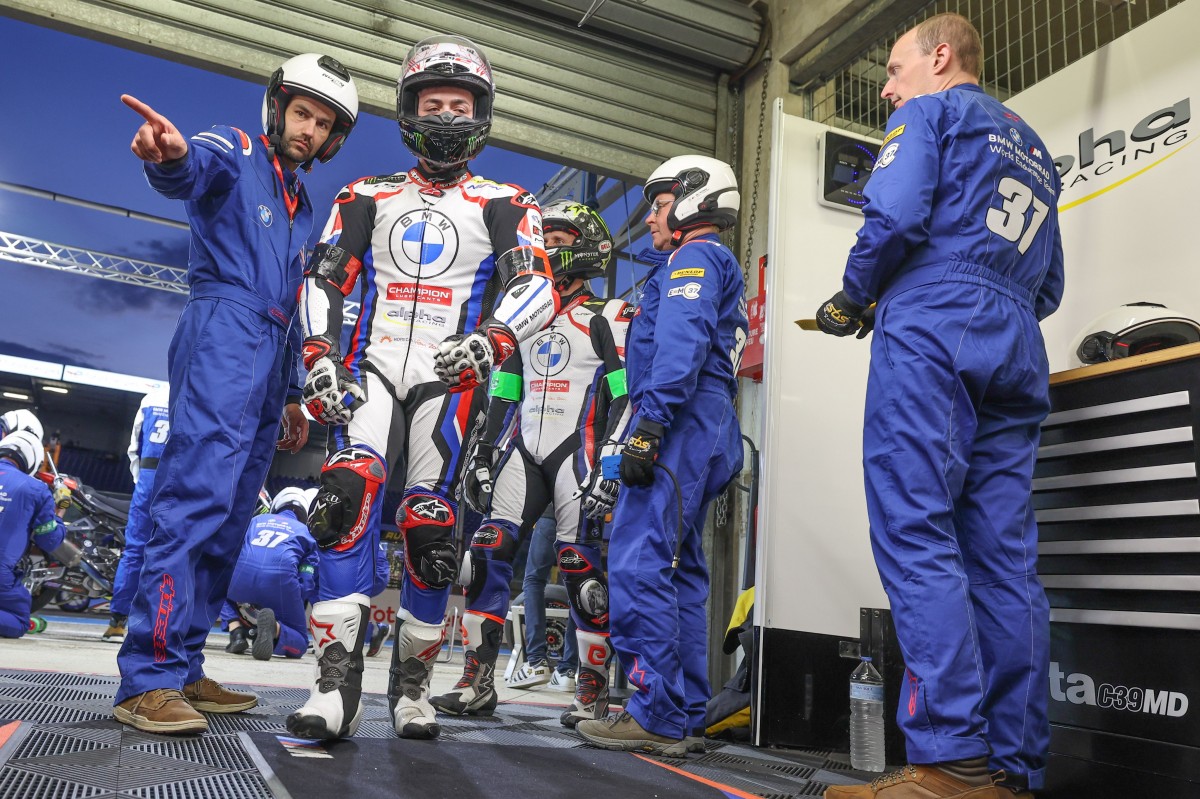 BMW Motorrad World Endurance Team выбыла из гонки BMW Motorrad World Endurance Team выбыла из гонки