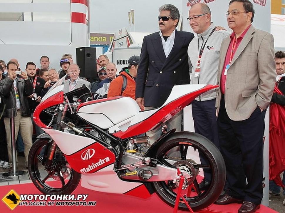 Громкая презентация Mahindra в Moto3, Гран-При Валенсии 2011 года Громкая презентация Mahindra в Moto3, Гран-При Валенсии 2011 года