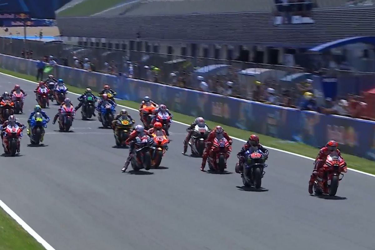 Старт Гран-При Испании MotoGP Старт Гран-При Испании MotoGP
