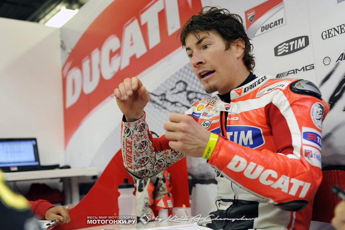Никки Хейден, MotoGP, 2010 (Ducati Factory) Никки Хейден, MotoGP, 2010 (Ducati Factory)
