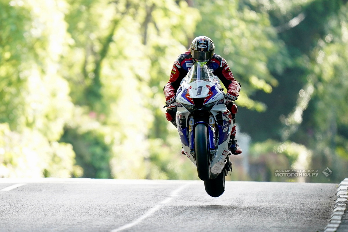 Сэр Джон МакГиннесс, Team Honda UK Сэр Джон МакГиннесс, Team Honda UK