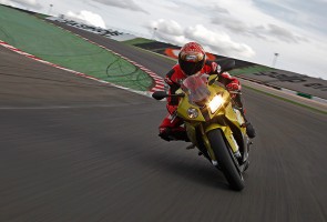 ����-�����: BMW S1000RR (2010) � ������ ���������