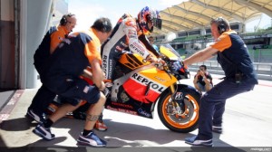 MotoGP: ���������� ������ Sepang-1