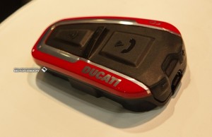 EICMA-2015: Cardo scala rider Q3 - для дукатистов!