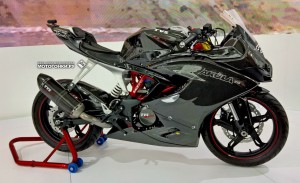 Гоночный концепт на базе TVS/BMW G310R показан на Auto Expo в Дели