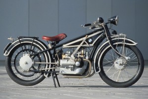 BMW отпразднует 100-летие, выставив самый первый мотоцикл на IMIS 2016