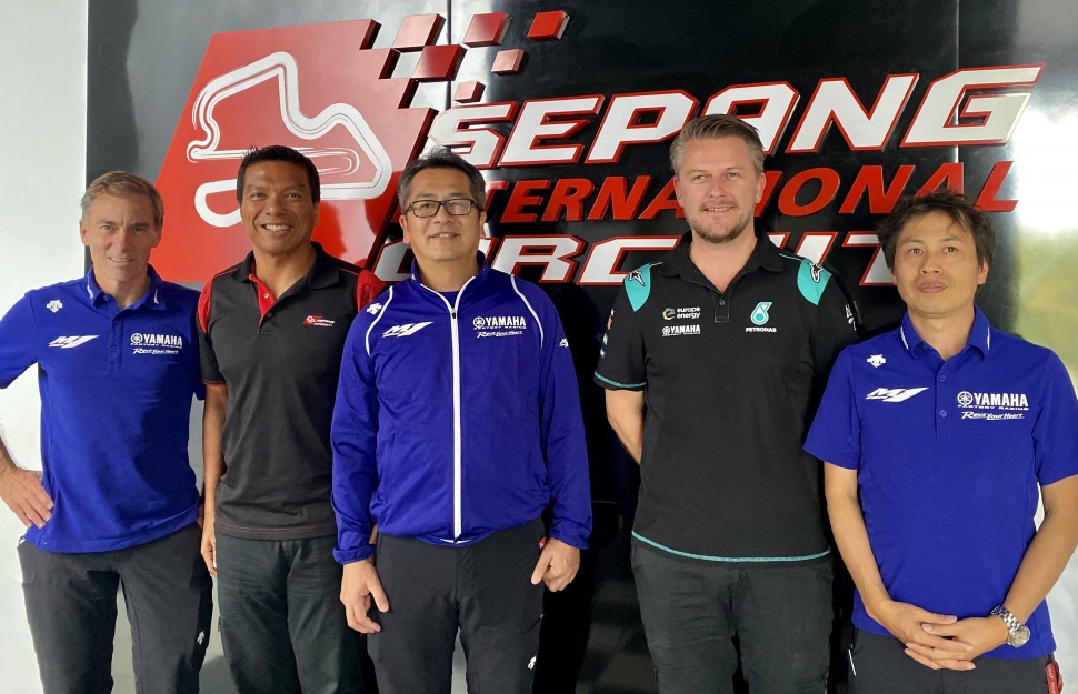 YAMAHA FACTORY RACING YAMAHA FACTORY RACING