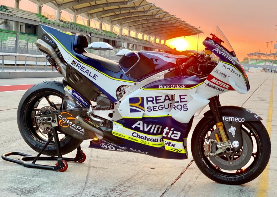 REALE AVINTIA RACING