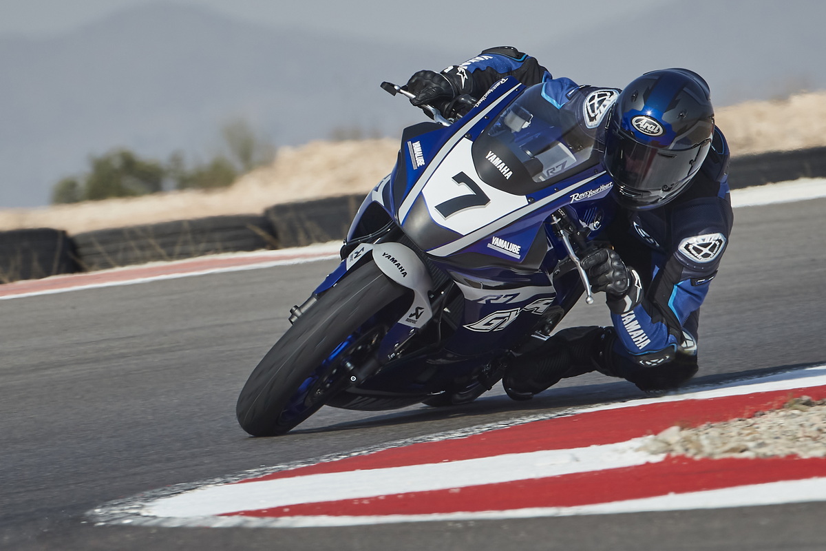 YAMAHA R7 SERIES EUROPEAN SUPERFINALE