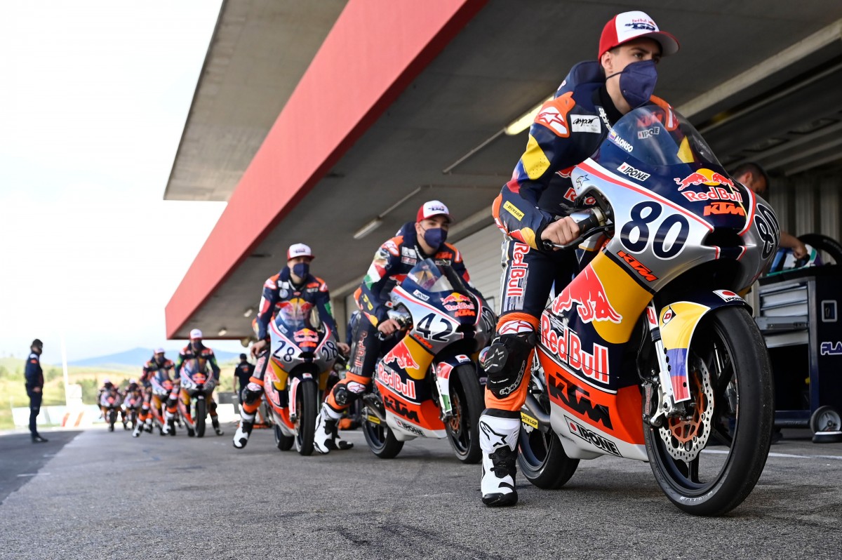 RED BULL MOTOGP ROOKIES CUP RED BULL MOTOGP ROOKIES CUP