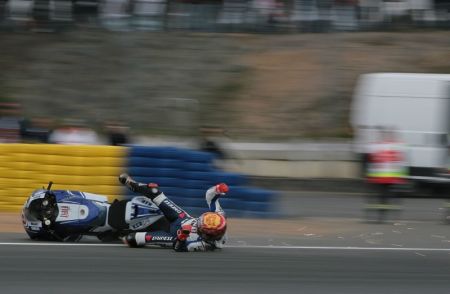Дополнительное изображение к новости MotoGP: Хорхе Лоренцо чудом избегает повторного перелома - фотографии