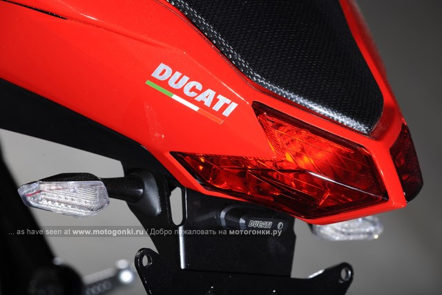 Ducati Streetfighter 1098 S: back to 916 style