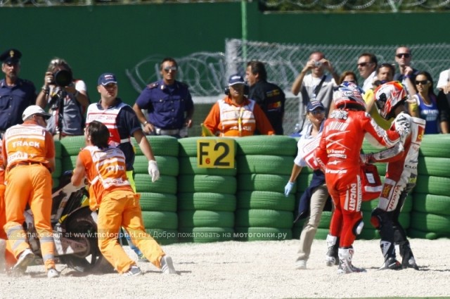 Дополнительное изображение к новости MotoGP: завал в Мизано - фотографии