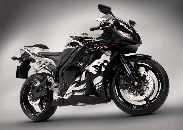 Honda CBR600RR (2010) Leyla