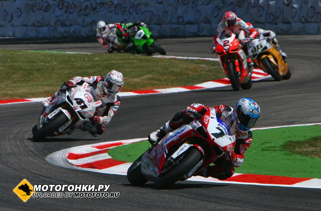Монца, WSBK: Чека сдерживает натиск Камье Монца, WSBK: Чека сдерживает натиск Камье