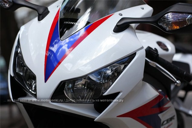 Honda CBR1000RR Fireblade (2012) Honda CBR1000RR Fireblade (2012)