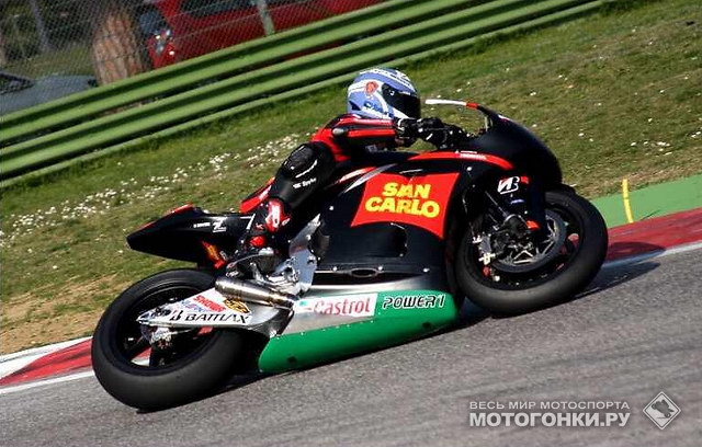 Микеле Пирро и Gresini Racing в Имоле Микеле Пирро и Gresini Racing в Имоле