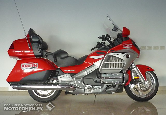 Honda GoldWing GP1800 (2012) - 899 990 руб. Honda GoldWing GP1800 (2012) - 899 990 руб.