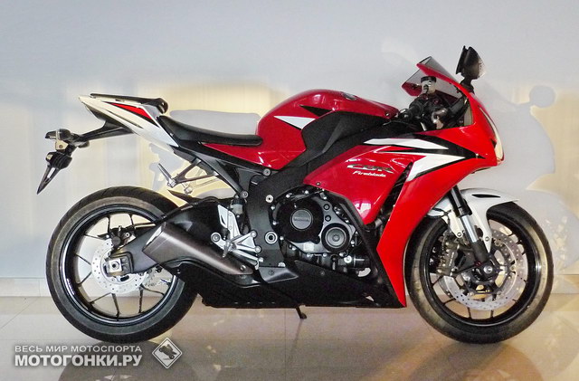Honda CBR1000RR (2012) – 529 900 руб. Honda CBR1000RR (2012) – 529 900 руб.