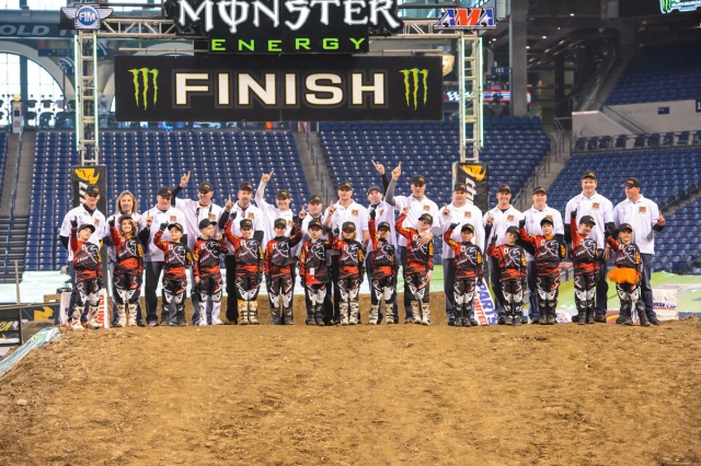 KTM JUNIOR SUPERCROSS CHALLENGE 2013 - Индианаполис KTM JUNIOR SUPERCROSS CHALLENGE 2013 - Индианаполис