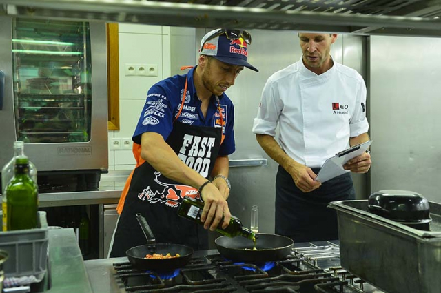 Дополнительное изображение к новости MotorChef: готовим сицилийскую пасту с Антонио Кайроли Дополнительное изображение к новости MotorChef: готовим сицилийскую пасту с Антонио Кайроли