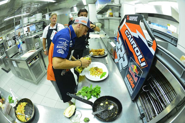 Дополнительное изображение к новости MotorChef: готовим сицилийскую пасту с Антонио Кайроли Дополнительное изображение к новости MotorChef: готовим сицилийскую пасту с Антонио Кайроли