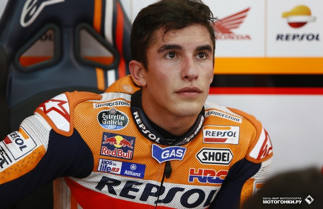 MotoGP 2015 Malaysian GP 17 Round: Марк Маркес вернулся в гараж после ошибки на квалификации MotoGP 2015 Malaysian GP 17 Round: Марк Маркес вернулся в гараж после ошибки на квалификации