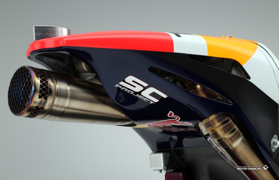 MotoGP - Honda RC213V (2017) - новая выхлопная система SC Project