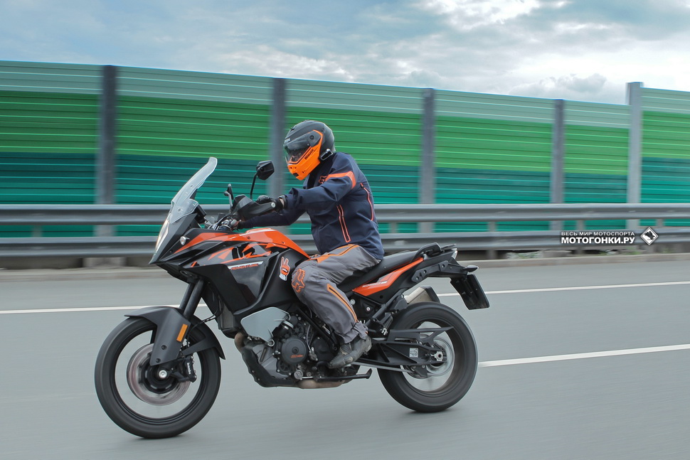 KTM 1090 ADVENTURE