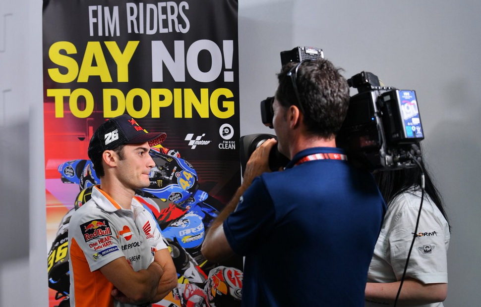 Допинг в MotoGP: скандал в Королевском семействе