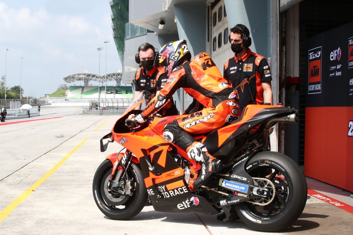 MotoGP IRTA Sepang - Sepang International Circuit: новобранцы Tech3 KTM Factory Racing