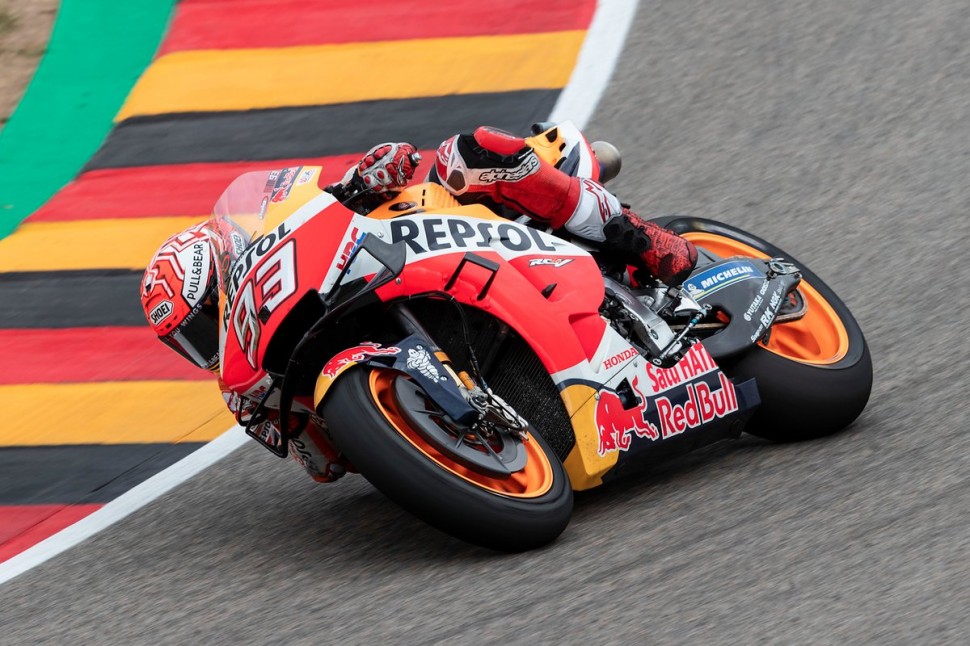 HONDA RC213V HONDA RC213V