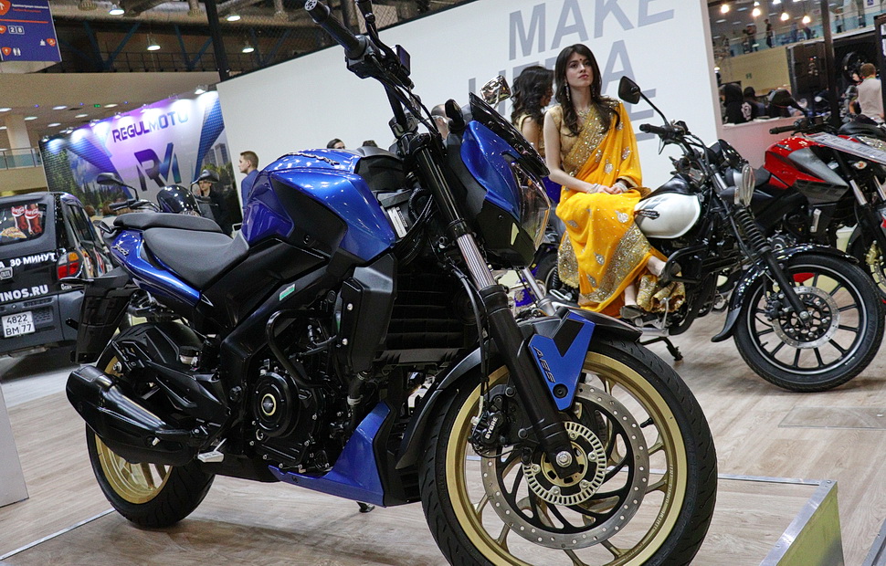 BAJAJ DOMINAR 400