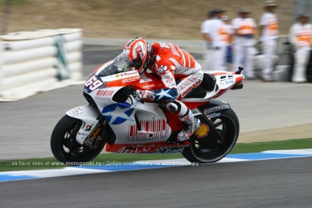 Никки Хейден на Desmosedici GP9, Laguna Seca, 2009