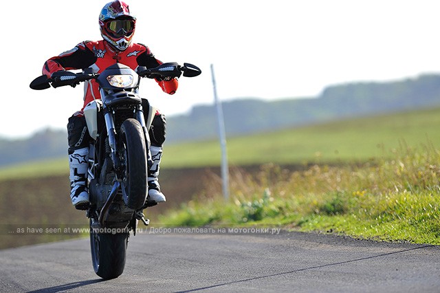 Тест-драйв: Ducati Hypermotard 796 (2010) - powerwheeler!