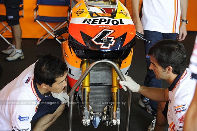 Repsol Honda: байк Андреа Довициозо перевели на Ohlins в последнюю очередь