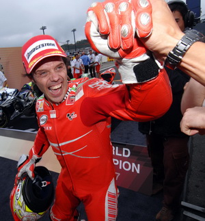 Лорис Капиросси выиграл три Гран-При Японии в классе MotoGP на Ducati Desmosedici