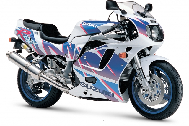 Suzuki GSX-R1000 (1992) - икона стиля Superbike